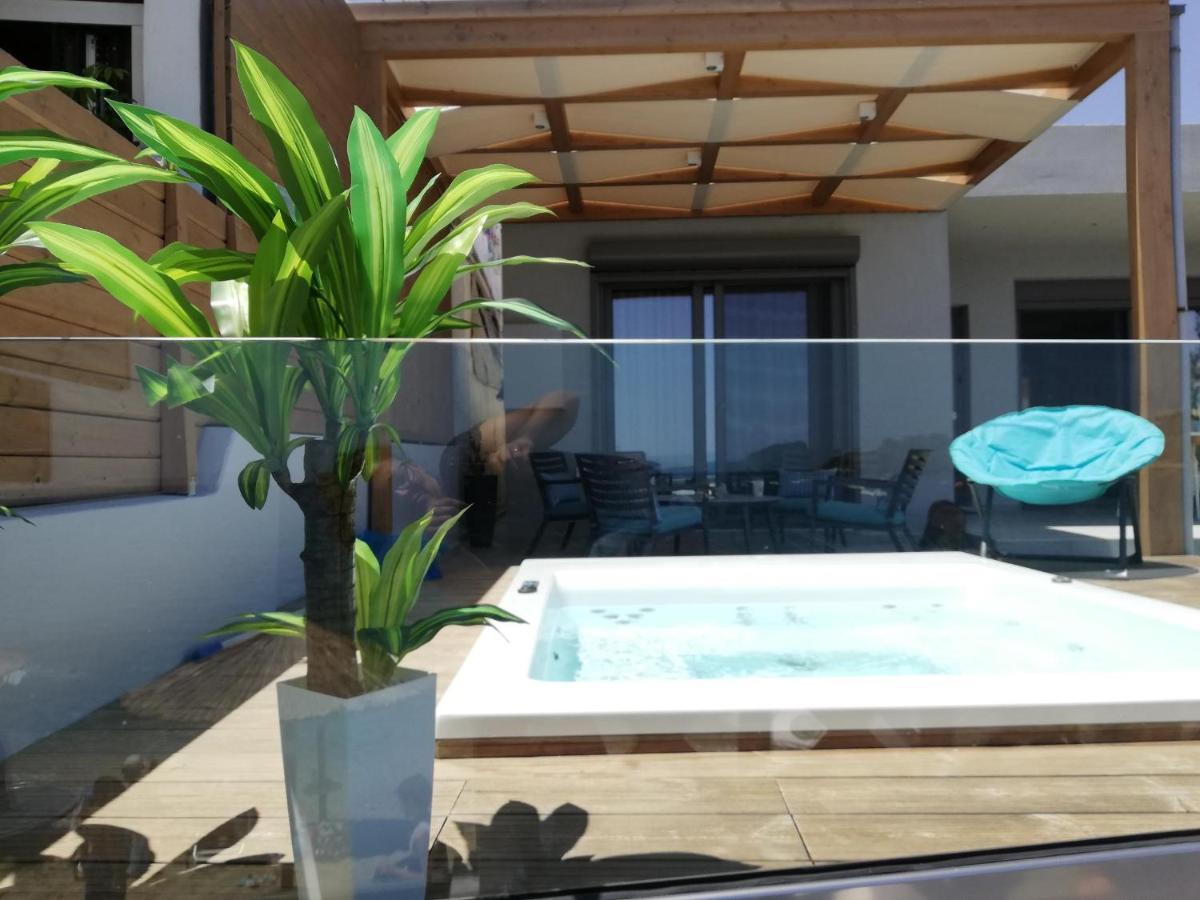 Lenico Seafront Villa Agia Pelagia Екстериор снимка