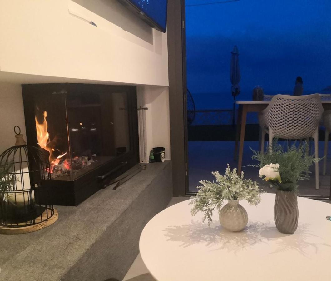Lenico Seafront Villa Agia Pelagia Екстериор снимка